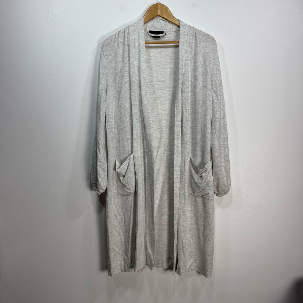 Hatch Maternity Nesting Robe
